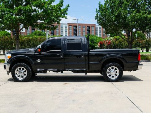 Used 2015 Ford F250 XLT w/ XLT Premium Package AWD/4WD image 10