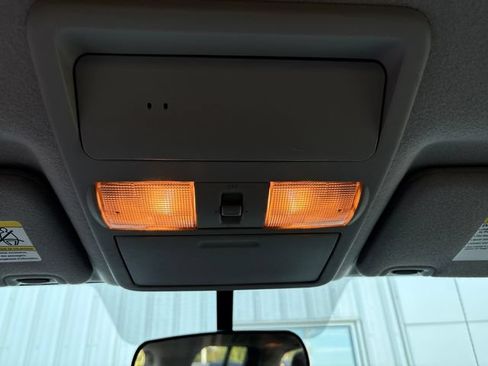 Used 2016 Nissan Frontier SV AWD/4WD image 35