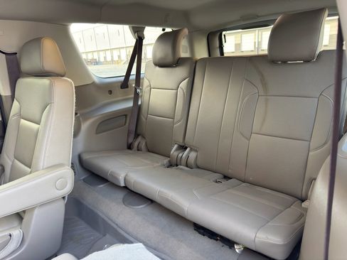 Used 2020 Chevrolet Suburban Premier w/ Max Trailering Package image 16