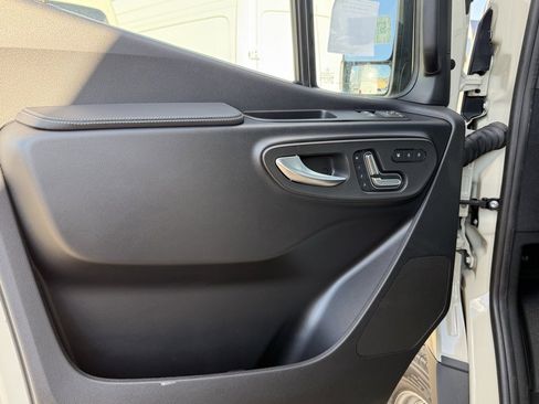 New 2026 Mercedes-Benz Sprinter 2500 image 17