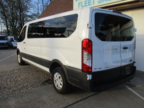 Used 2023 Ford Transit 350 XLT image 7