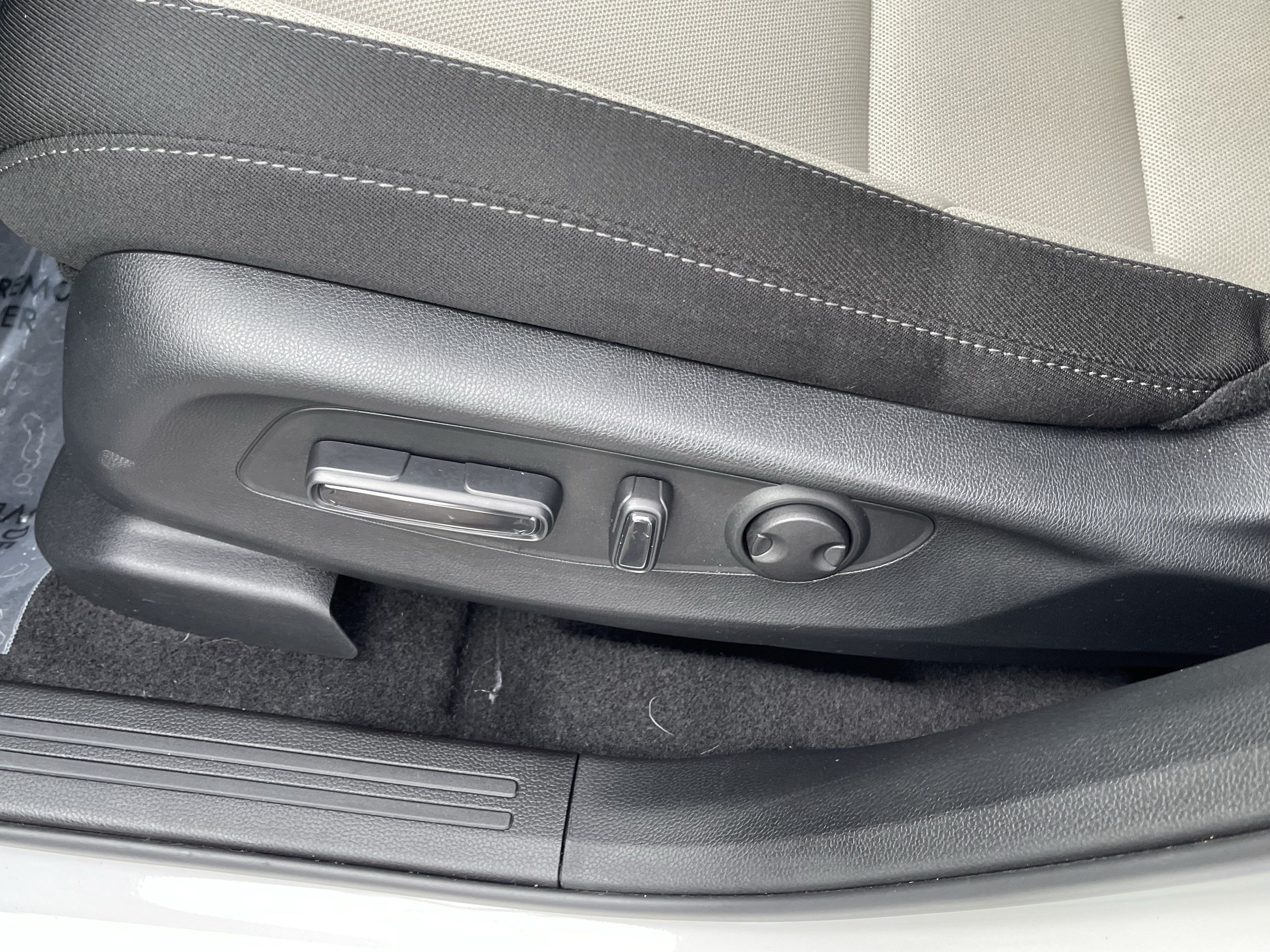 Used 2024 Honda CR-V EX image 19