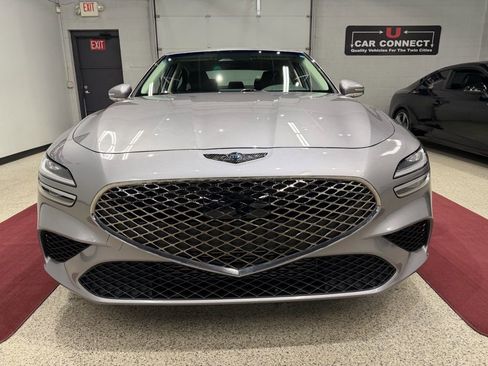 Used 2023 Genesis G70 2.0T image 5