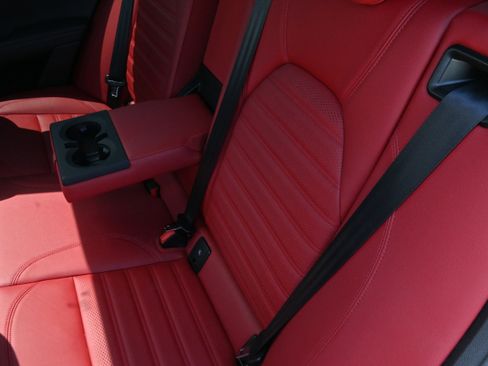 Used 2024 Alfa Romeo Stelvio Veloce AWD/4WD image 15