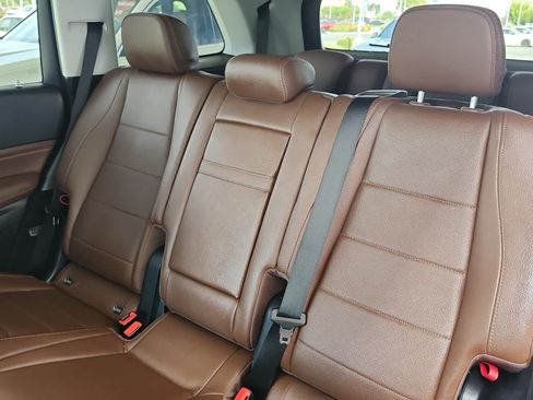 Used 2024 Mercedes-Benz GLS 450 4MATIC image 27