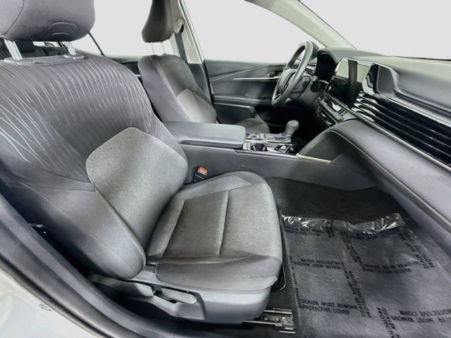 Certified 2025 Toyota Camry LE FWD image 28