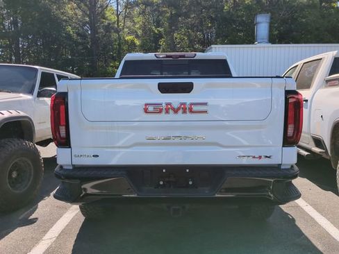 Used 2024 GMC Sierra 1500 AT4X AWD/4WD image 7