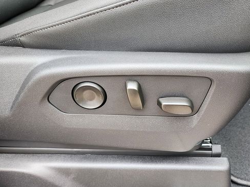 New 2026 GMC Sierra 1500 SLT w/ SLT Premium Plus Package image 39