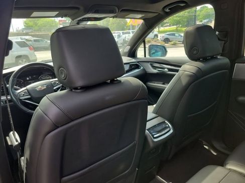 Used 2024 Cadillac XT6 Premium Luxury FWD image 12
