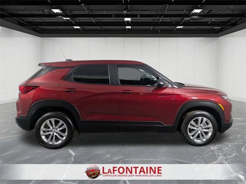 Used 2023 Chevrolet TrailBlazer LS w/ LPO, Blackout Package image 6