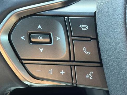 Used 2024 Lexus LX 600 4WD w/ Luxury Package image 17