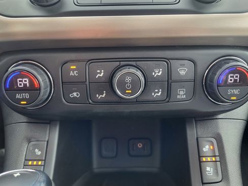 Used 2019 GMC Acadia Denali w/ LPO, Floor Liner Package image 17