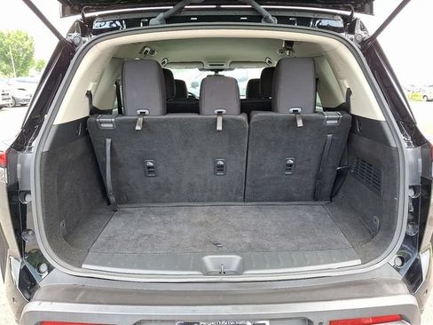 Used 2023 Nissan Pathfinder S AWD/4WD image 27