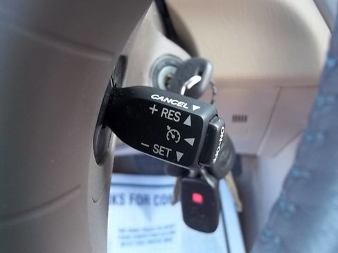 Used 2007 Toyota Highlander Limited AWD/4WD image 21
