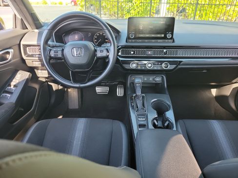 Used 2025 Honda Civic Sport image 14