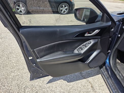 Used 2016 MAZDA MAZDA3 i Sport image 13