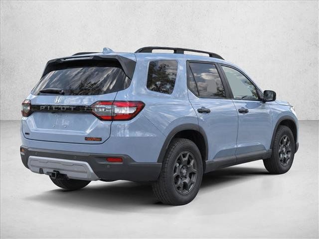 Used 2024 Honda Pilot TrailSport image 7