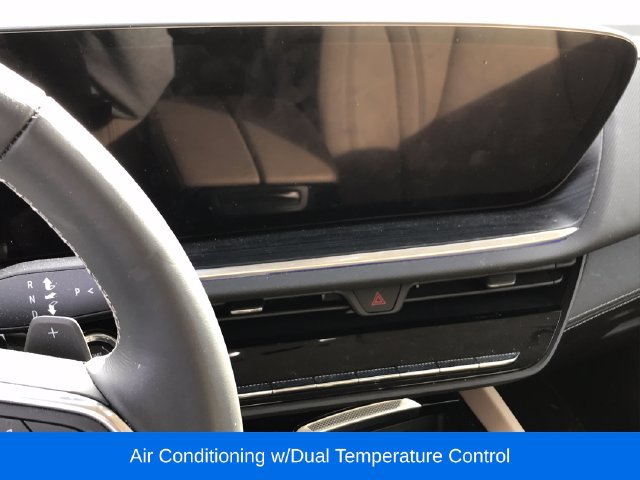 Used 2024 Buick Envision Preferred AWD/4WD image 8
