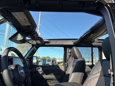 New 2026 Jeep Wrangler Unlimited Rubicon image 33