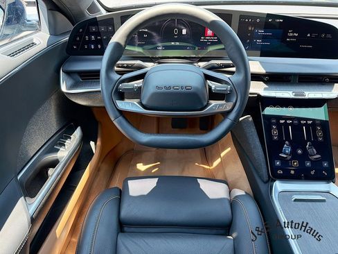 Used 2025 Lucid Air Touring AWD/4WD image 29