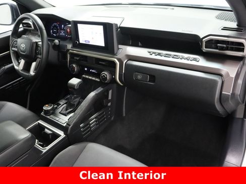 Used 2024 Toyota Tacoma TRD Off-Road image 36