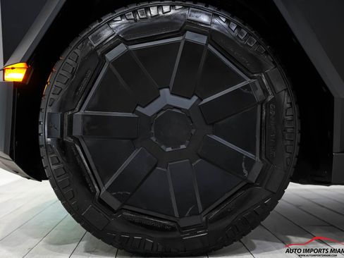 Used 2024 Tesla Cybertruck Cyberbeast image 85