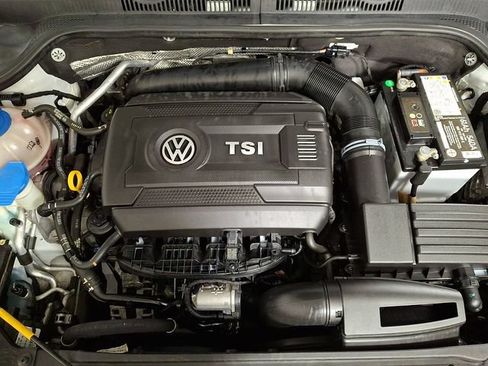 Used 2015 Volkswagen Jetta SE FWD image 26