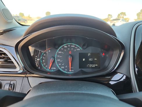 Used 2022 Chevrolet Spark ACTIV image 17