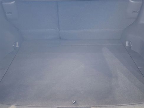 Used 2024 Toyota RAV4 SE image 9