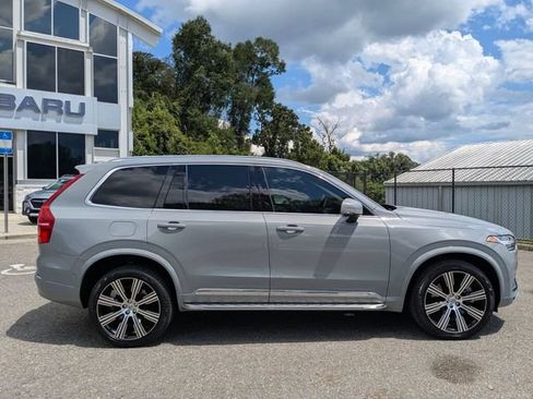 Used 2024 Volvo XC90 T8 Ultimate AWD/4WD image 7
