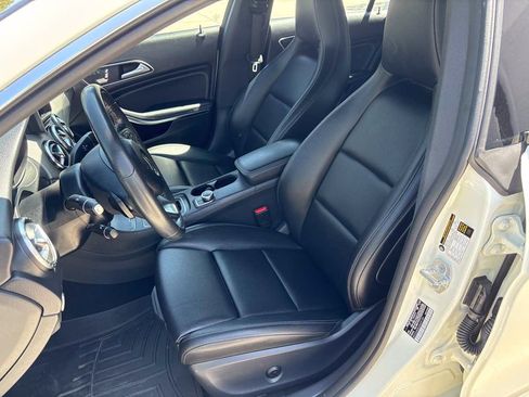 Used 2018 Mercedes-Benz CLA 250 image 19