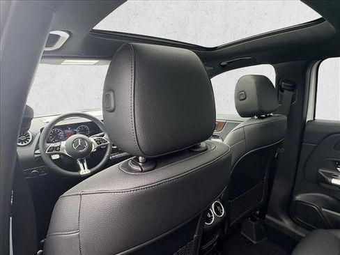 New 2026 Mercedes-Benz GLA 250 image 16
