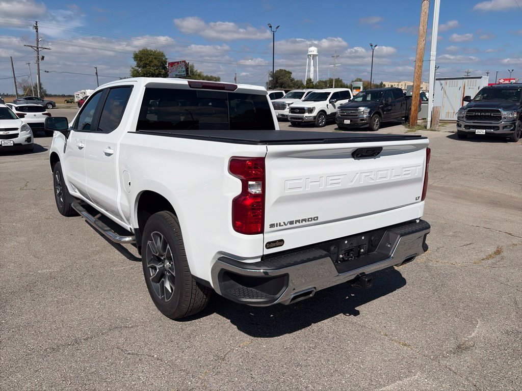 Used 2024 Chevrolet Silverado 1500 LT AWD/4WD image 4