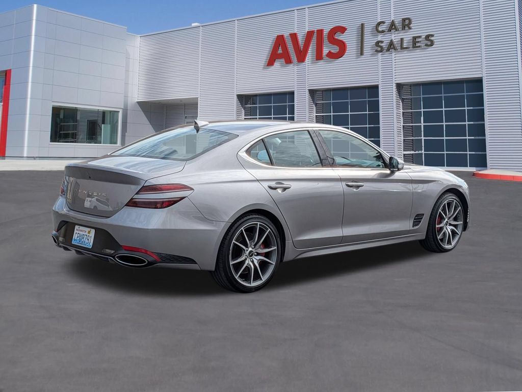 Used 2025 Genesis G70 2.5T RWD image 6