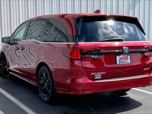 Used 2024 Honda Odyssey Sport image 10