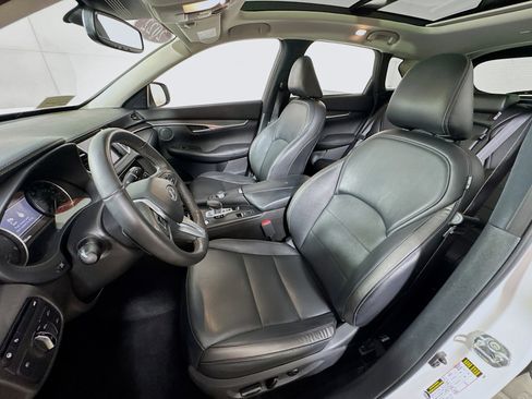 Used 2022 INFINITI QX50 Luxe image 14