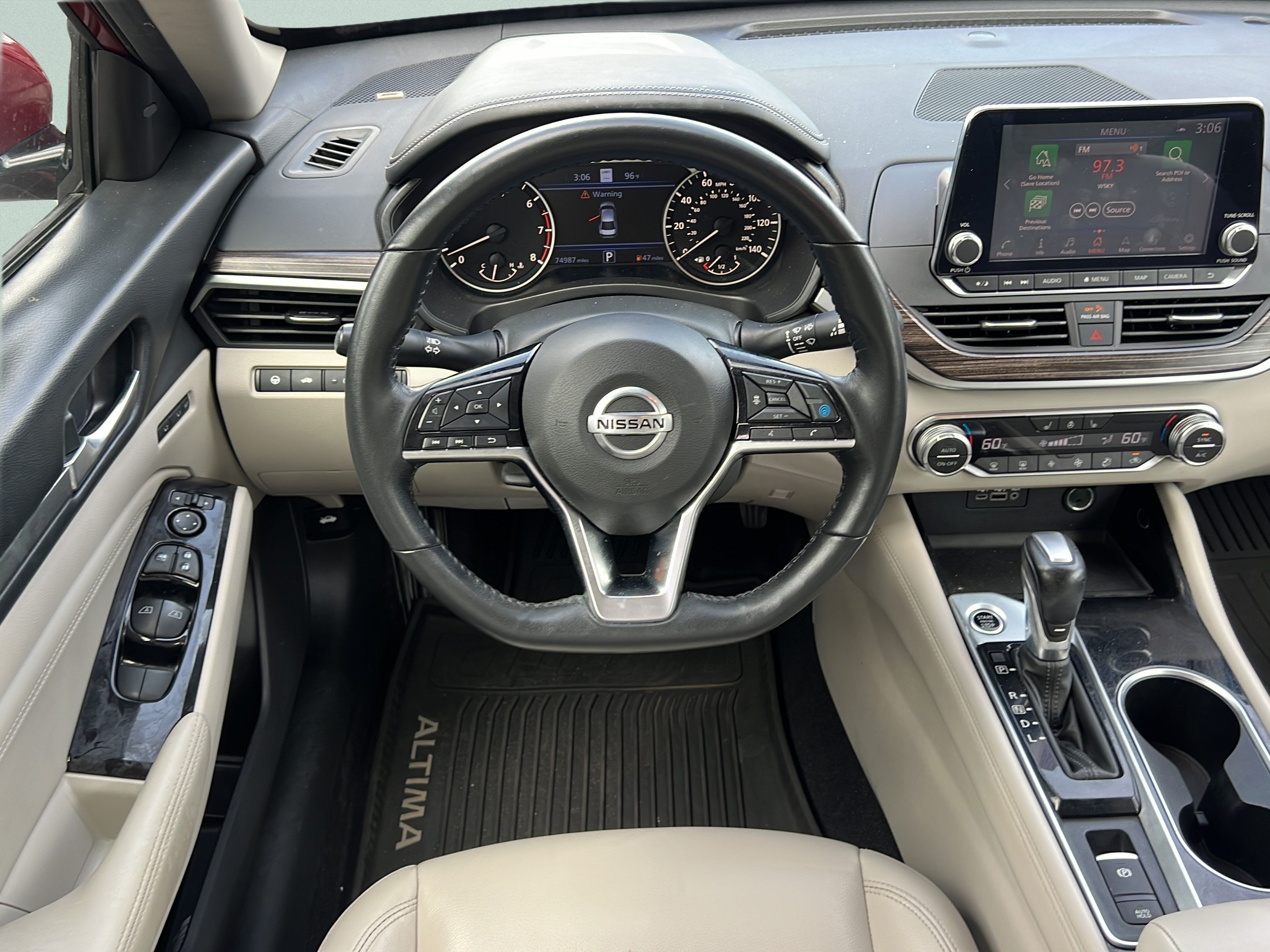 Used 2020 Nissan Altima 2.5 Platinum FWD image 11