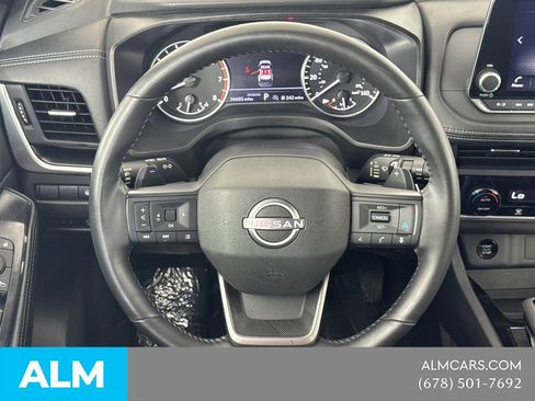 Used 2025 Nissan Rogue SV FWD image 26