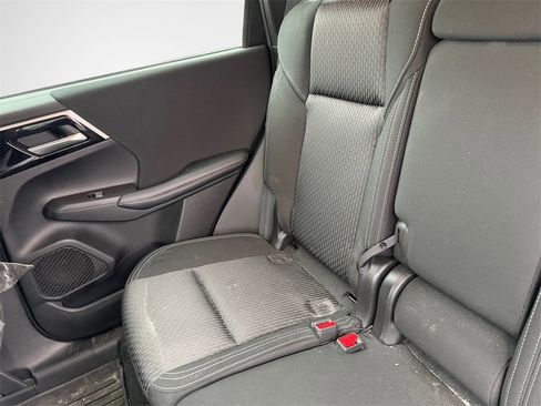 Used 2022 Mitsubishi Outlander ES image 26