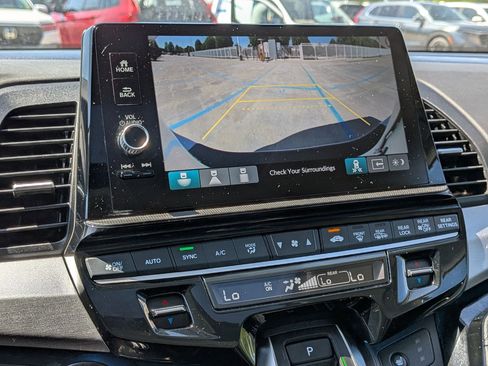 Certified 2025 Honda Odyssey Touring image 18