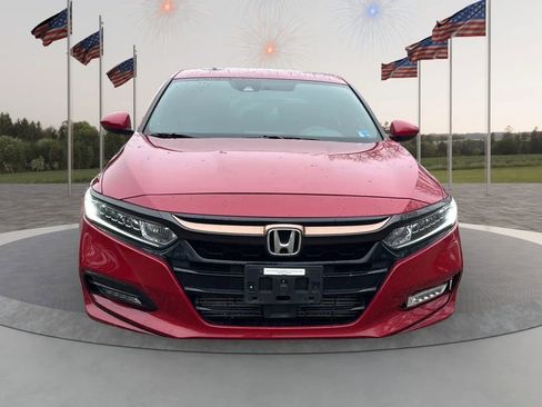 Used 2018 Honda Accord Sport image 2