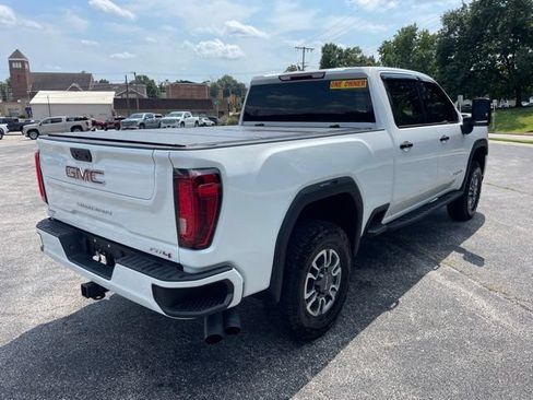 Used 2022 GMC Sierra 2500 AT4 AWD/4WD image 5