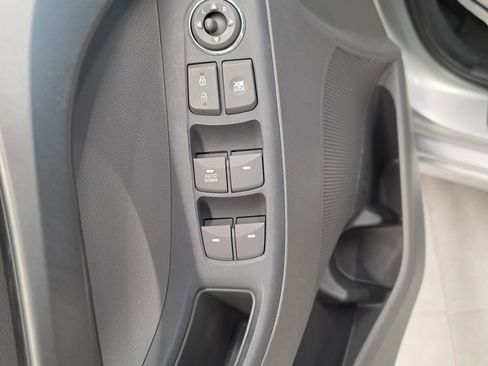 Used 2013 Hyundai Elantra GLS FWD image 16