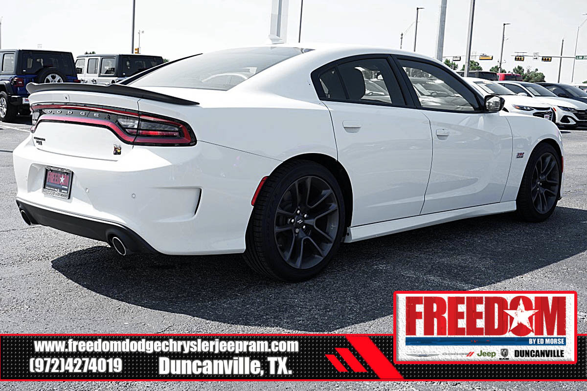New 2023 Dodge Charger Scat Pack w/ Harman/Kardon Audio Group RWD image 5