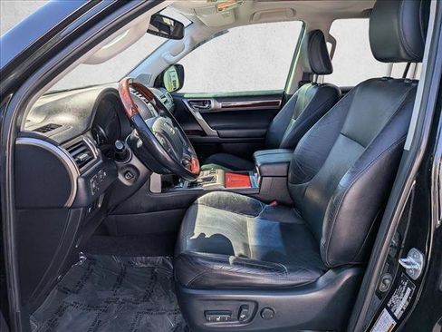 Used 2017 Lexus GX 460 Premium w/ Premium Package AWD/4WD image 17