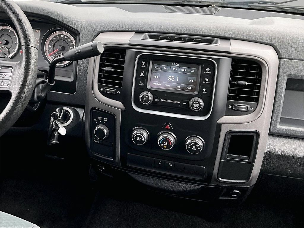 Used 2014 RAM 1500 Express w/ Black Ram 1500 Express Group AWD/4WD image 5