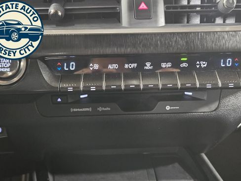 Used 2021 Lexus UX 200 F Sport w/ Accessory Package (Z1) FWD image 18