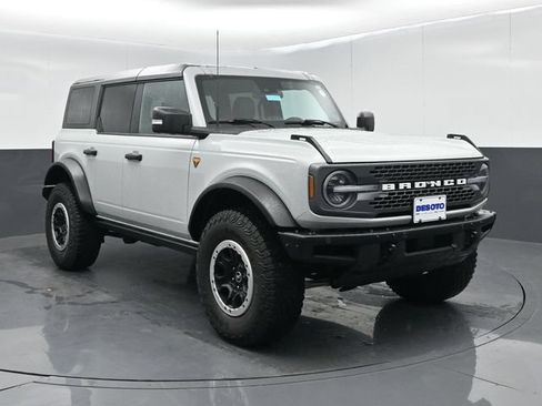 Certified 2024 Ford Bronco Badlands AWD/4WD image 1