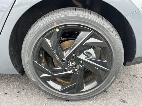 New 2026 Hyundai Elantra SEL Sport Premium FWD image 11