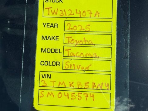 Used 2025 Toyota Tacoma SR5 RWD image 10